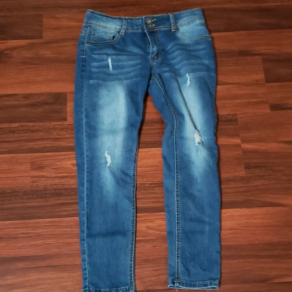 Cute distressed skinny Jean's